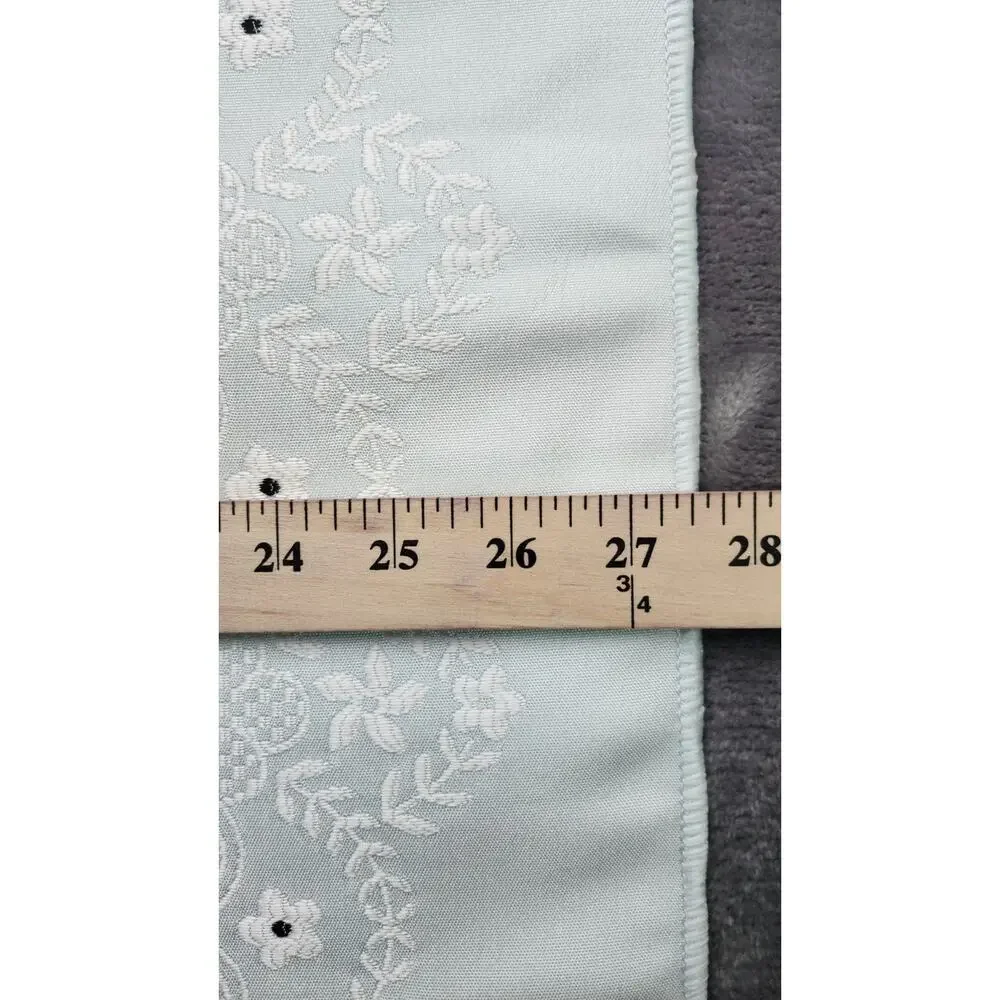 Pink and White Embroidered Islamic Prayer Rug, Prayer Mat 27.5" x 48" - Picture 4 of 8